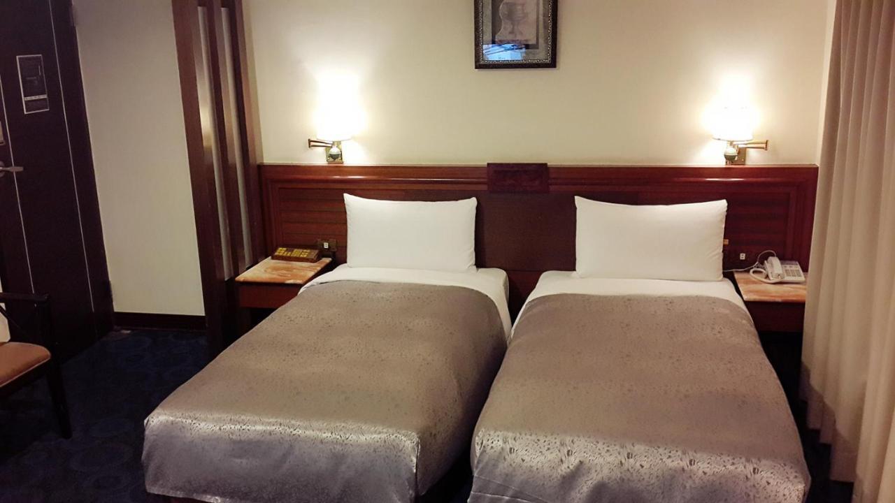 Jing Jing Holiday Hotel 카오슝 외부 사진